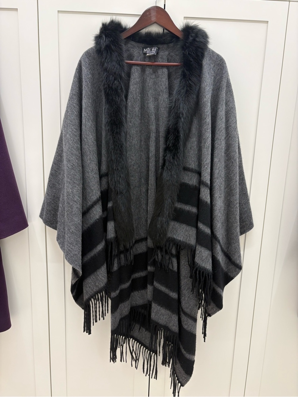 Mitchell & Ness Gray and Black Faux-Fur Trim Cape Poncho